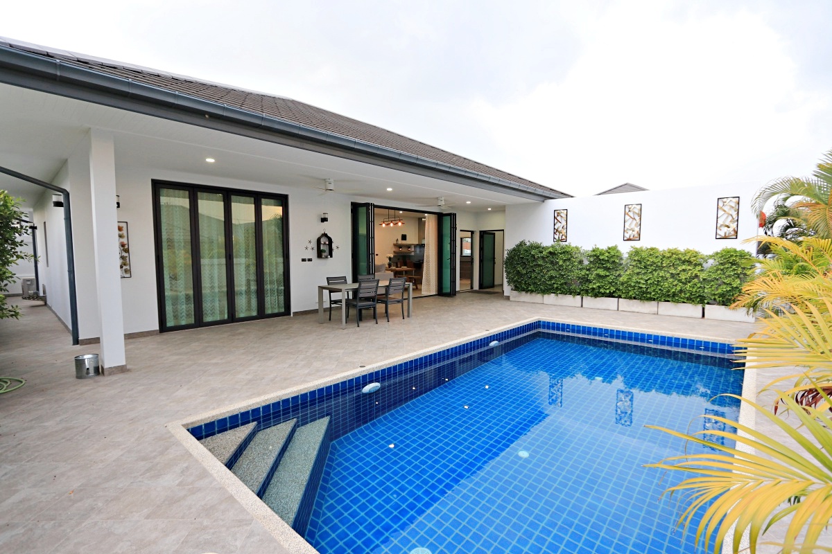 Modern Villa Hua Hin for Sale