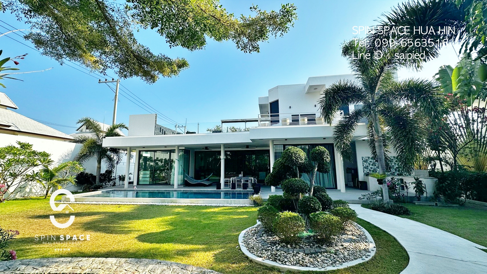 Modern Villa Hua Hin for Rent At La Lua