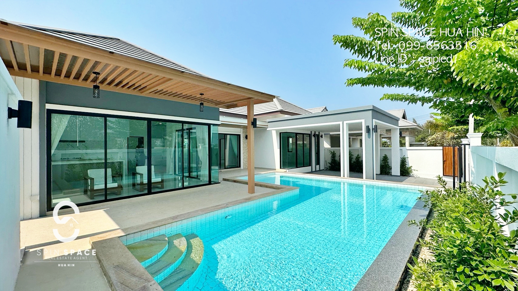 Splendid Villa For Sale Close To Hua Hin City Centre